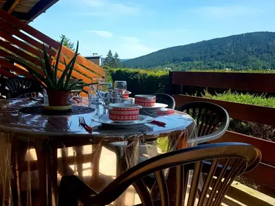 Vue générale sur la montagne ou vue sur la montagne depuis l'appartement