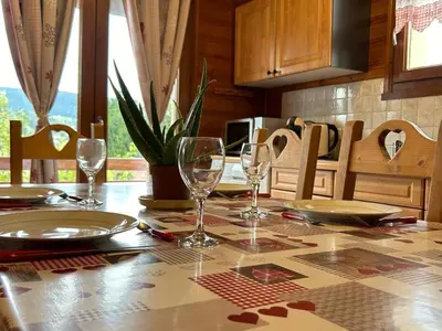 Plan de l'établissement Appartement cosy avec parking et terrasse à Gérardmer - FR-1-589-653