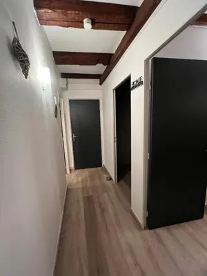 Plan de l'établissement Spacieux 61 metres carré tout confort