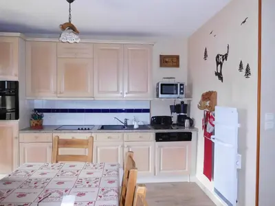 Cuisine ou kitchenette dans l'établissement Les Jonquilles