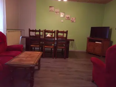Télévision ou salle de divertissement dans l'établissement Logement 100 m2 3 chambres 2 salles de bains