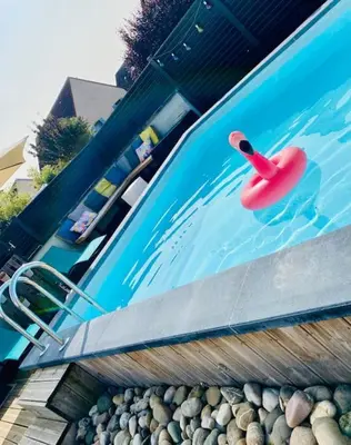 Piscine de l'établissement Aux portes de Colmar ou située à proximité