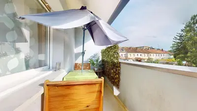 Balcon ou terrasse dans l'établissement Suite Lounge avec parking