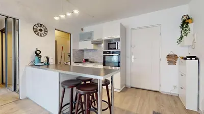 Cuisine ou kitchenette dans l'établissement Suite Lounge avec parking