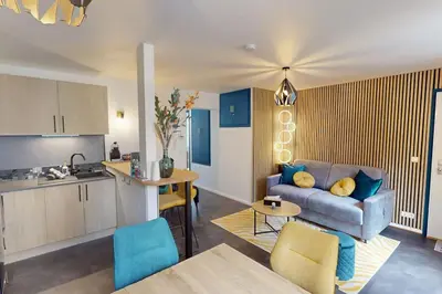 Cuisine ou kitchenette dans l'établissement Modern Jungle - Colmar