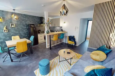 Cuisine ou kitchenette dans l'établissement Modern Jungle - Colmar