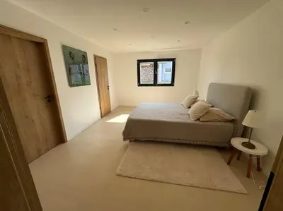 Un ou plusieurs lits dans un hébergement de l'établissement Magnifique Villa 4 chambres avec piscine