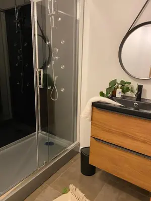Salle de bains dans l'établissement Les pieds dans l eau