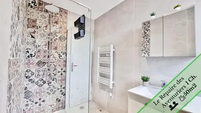 Salle de bains dans l'établissement Les Suites Mulhousiennes - Charme & Sérénité