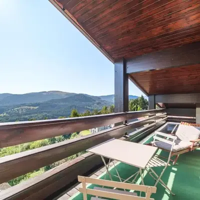 Le Petit Gîte de la Vallée - Vue montagne parking
