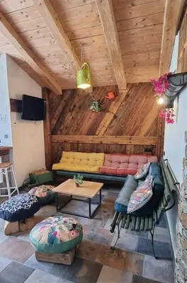 Coin salon dans l'établissement Le Grenier de Jules et Marguerite