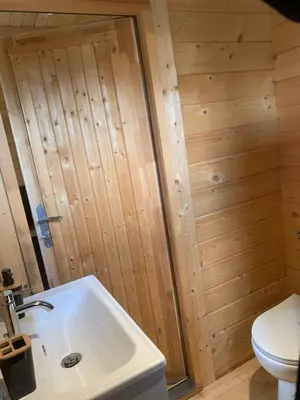 Salle de bains dans l'établissement Chalet
