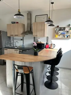Cuisine ou kitchenette dans l'établissement Duplex 65m2 lumineux avec vue sur le chateau 3 étoiles
