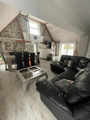 Coin salon dans l'établissement Gite chez l'Olivier