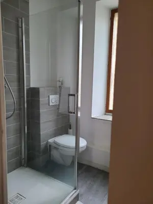 Salle de bains dans l'établissement Le Valentin Charmant 2 pièces