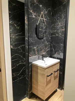 Salle de bains dans l'établissement Maisonnette