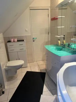 Salle de bains dans l'établissement Très belle maison