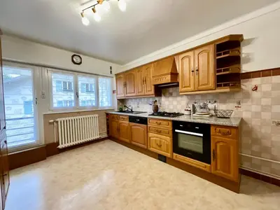 Cuisine ou kitchenette dans l'établissement La Tour du Lac, gîte bel & spacieux à côté du lac de Gerardmer
