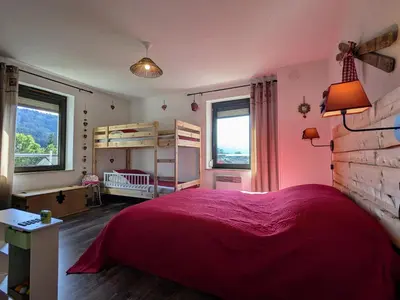 Un ou plusieurs lits dans un hébergement de l'établissement Appartement 2 chambres, max 6 pers, proche des stations, centre-ville Cornimont - FR-1-589-666