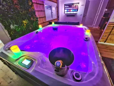 Plan de l'établissement JUNGLE SPA-4 Pers-Jacuzzi-Parking-Jardin-Clim-Colmar