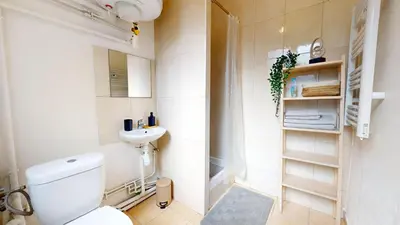 Salle de bains dans l'établissement Le Studio Platine