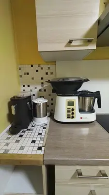 Cuisine ou kitchenette dans l'établissement Appartement T3 proche de Bâle