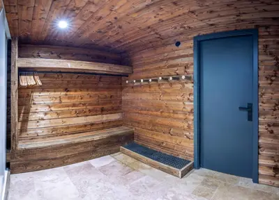 Plan de l'établissement Chalet La Perle Verte, luxe, piscine, spa et sauna