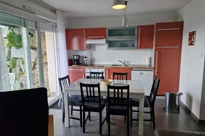Cuisine ou kitchenette dans l'établissement Appartement avec vue sur le lac de Gérardmer, proche des pistes de ski