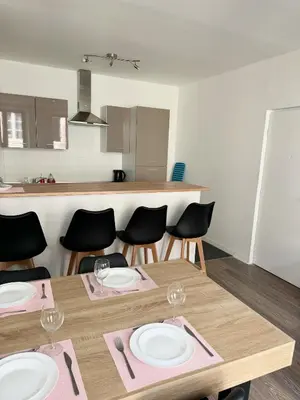 Cuisine ou kitchenette dans l'établissement Cosy 1 - Montbéliard centre 80m2