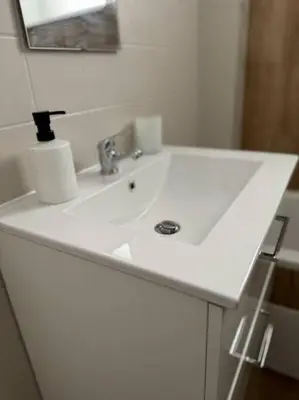 Plan de l'établissement Appartement proche place de la réunion au calme