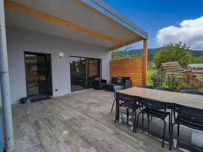 Vue générale sur la montagne ou vue sur la montagne depuis la maison de vacances