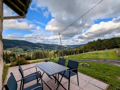 Vue générale sur la montagne ou vue sur la montagne depuis l'appartement