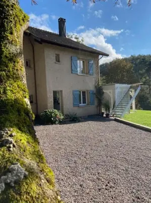 Jardin de l'établissement Gîte Rénové en bordure de forêt