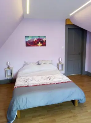 Un ou plusieurs lits dans un hébergement de l'établissement Nouveau loft à moins de 100m du lac classé 2 étoiles