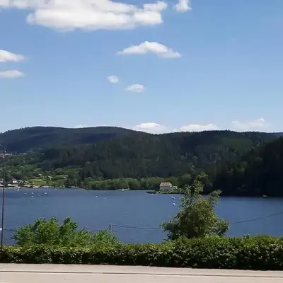 Nouveau loft à moins de 100m du lac classé 2 étoiles