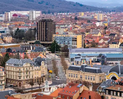 Vue générale sur Belfort ou vue de la ville depuis l'appartement