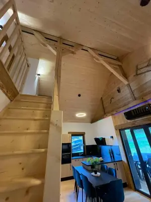 Cuisine ou kitchenette dans l'établissement Chalet cosy & confort haut de gamme - Sauna, Spa, Clim