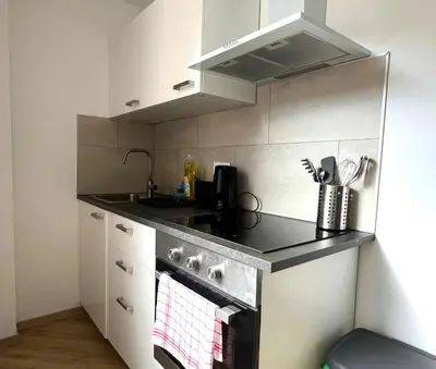 Cuisine ou kitchenette dans l'établissement BE-0 - Joli 2 pièces pour 1-2 pers au RDC au centre de Mulhouse