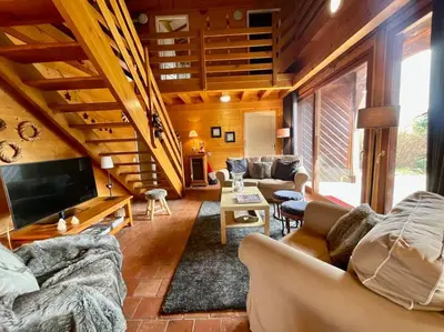 Coin salon dans l'établissement La Charmelle - Belle maison avec jardin & terrasse