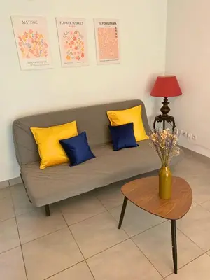 Coin salon dans l'établissement La Houblonnière