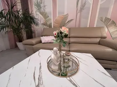 Coin salon dans l'établissement Esprit Palace, coeur de Mulhouse
