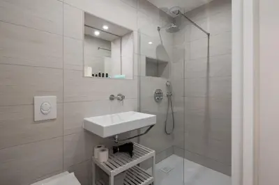 Salle de bains dans l'établissement Villa pleine nature - piscine, jacuzzi, sauna