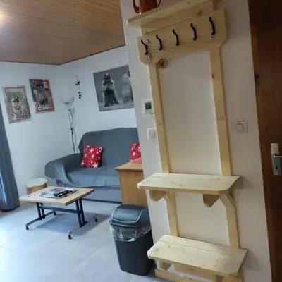 Coin salon dans l'établissement Joli appartement T2, la clairière du lac, rez de jardin, terrasse fermée, parking