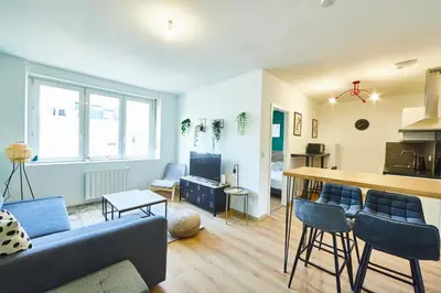 Cuisine ou kitchenette dans l'établissement BE-4D - Joli 3 pièces tout équipé pour 1-4 pers au 4ème étage au centre de Mulhouse