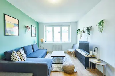 Coin salon dans l'établissement BE-4D - Joli 3 pièces tout équipé pour 1-4 pers au 4ème étage au centre de Mulhouse