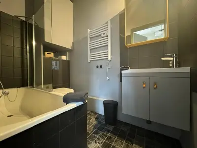 Salle de bains dans l'établissement L'arbalète - Centre ville - 2 personnes