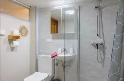 Salle de bains dans l'établissement Gîte de Pipala