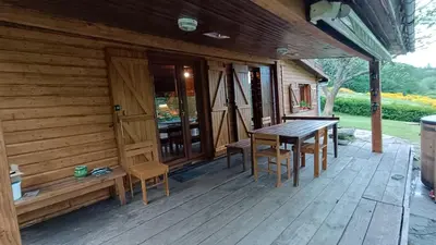 Balcon ou terrasse dans l'établissement Le chalet de l'Ange - gîte - bain nordique