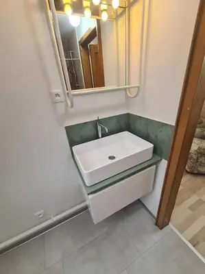 Salle de bains dans l'établissement la cigogne d'Alsace 1