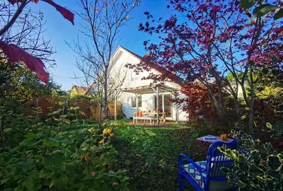 Jardin de l'établissement Appartement-maison avec jardin